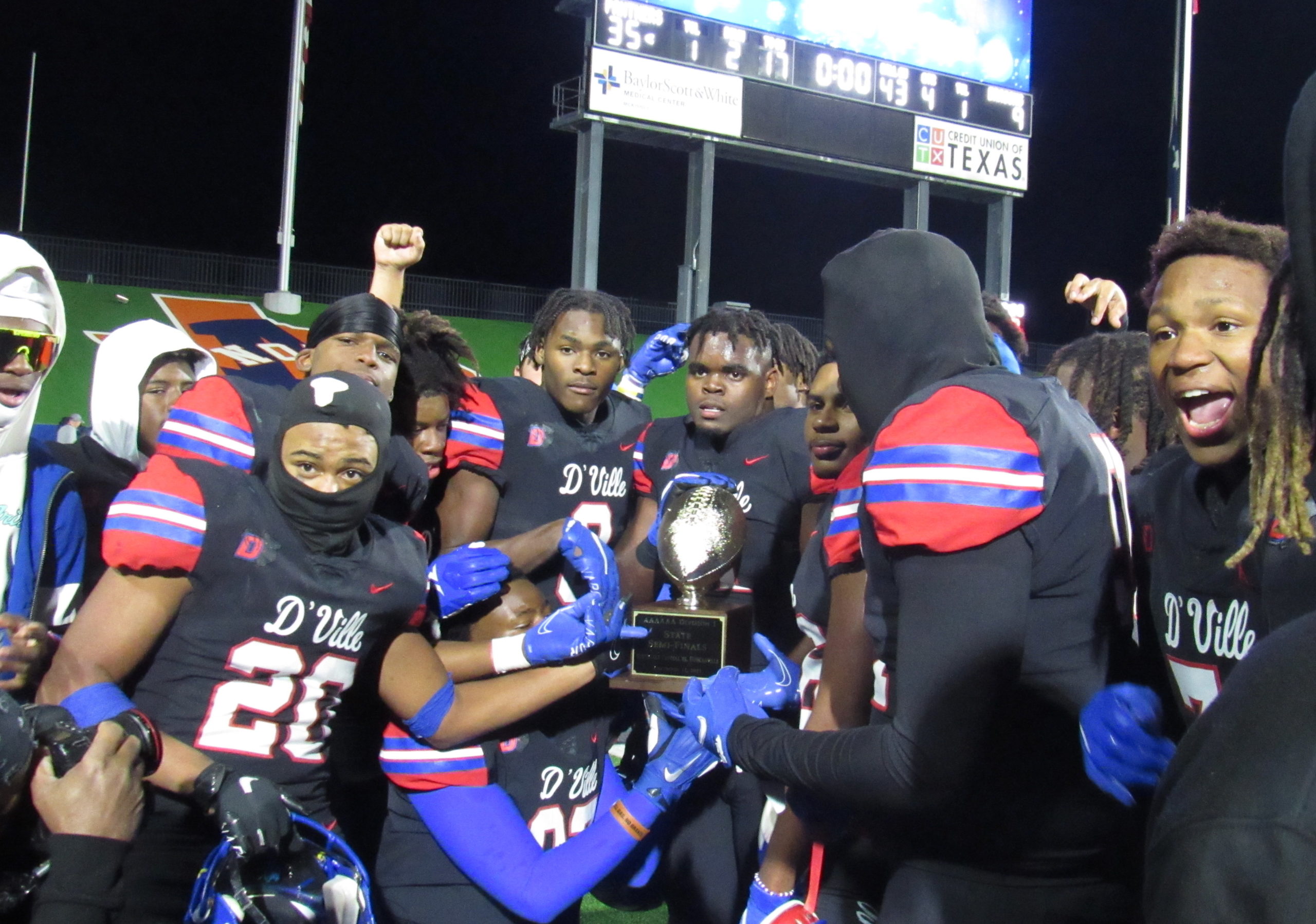 Solomon James Leads Duncanville Over Southlake Carroll In Texas 6a Di Football State Semifinals High School Sports News Scores Videos Rankings Sblive